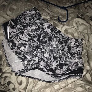 Size 8 Lululemon Hotty hot shorts